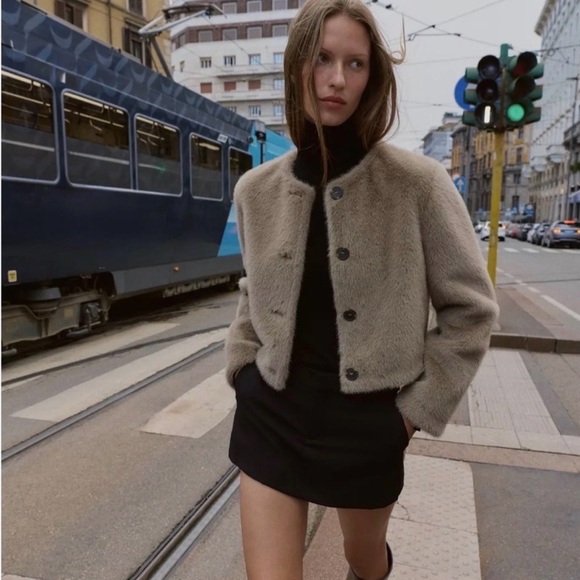 Zara Jackets & Blazers - New Zara faux fur short jacket in beige - XL